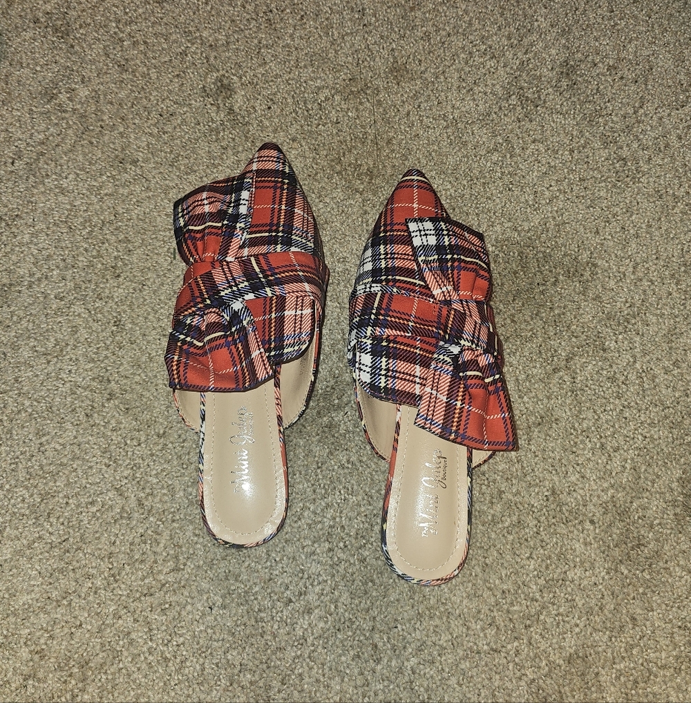 Mint Julep Red Plaid Women's Mules 6.5